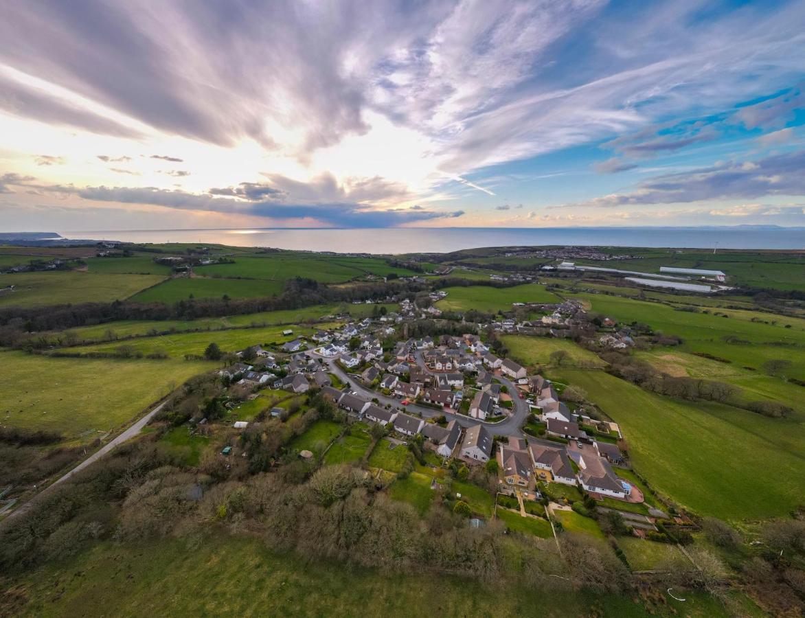 Comfy Cumbrian Stay Distington Esterno foto